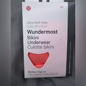 Lululemon wundermost bikini size small NWT!